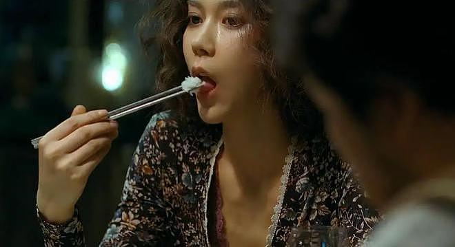 韩国首部被禁止上映的限制级电影，镜头看着头皮发麻 - 10