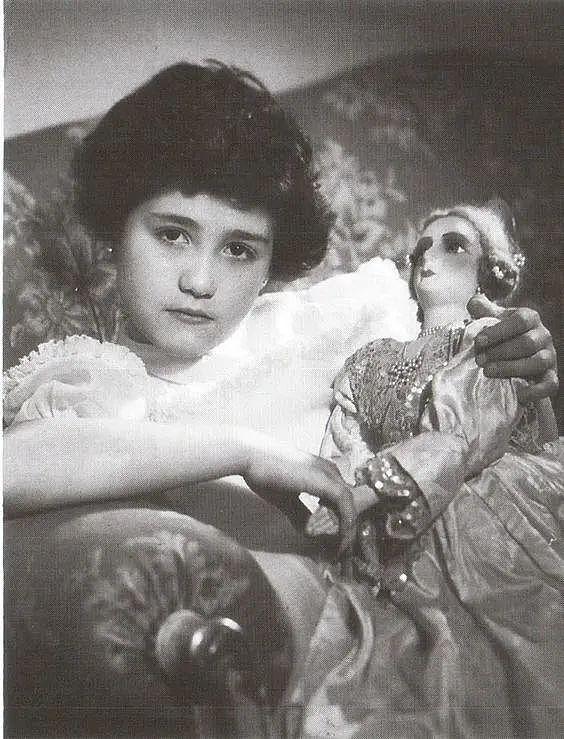 宝藏女士斯琴高娃，除了羊胎素，还和另一位传奇女性有关系… - 76