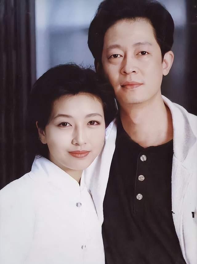 四度恋上硬汉，高曙光、靳东是前任，50 岁重获爱情 - 29