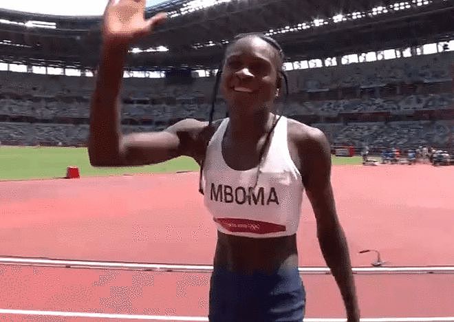 派两位双性人参赛?女子200米ta打破世界青年纪录 - 3