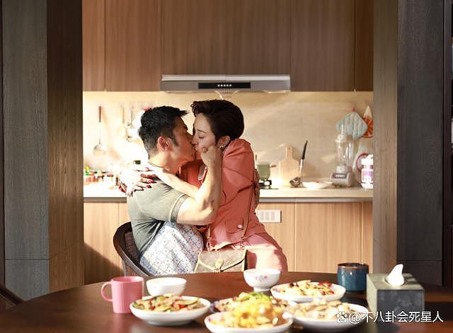 57 岁陈法蓉与男演员热吻，观众：鸡皮疙瘩都起来了 - 1