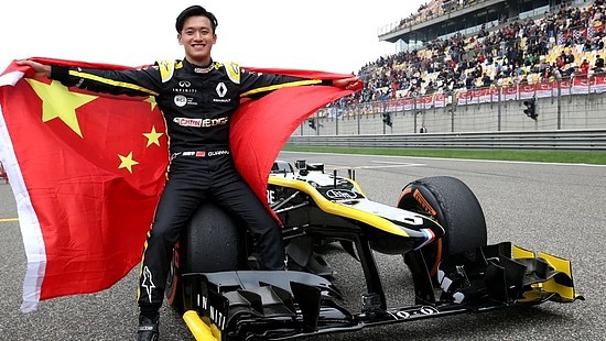 首秀拿分 周冠宇成为F1首个中国巨星？ - 25