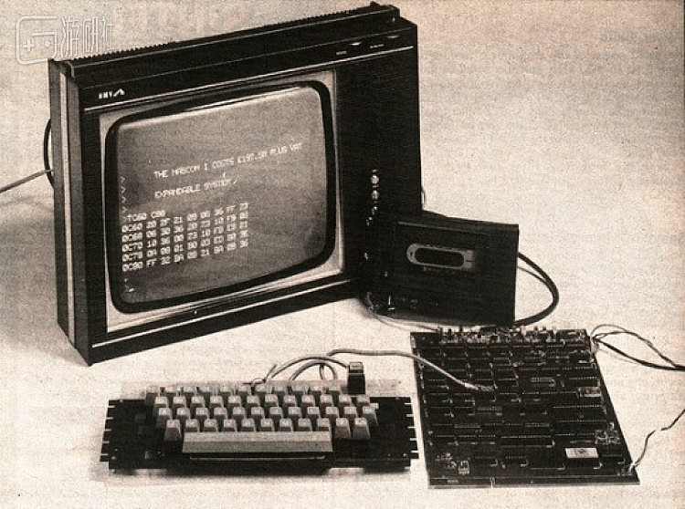 1979年发布的单板计算机套件-Nascom就显得很有“时代感”