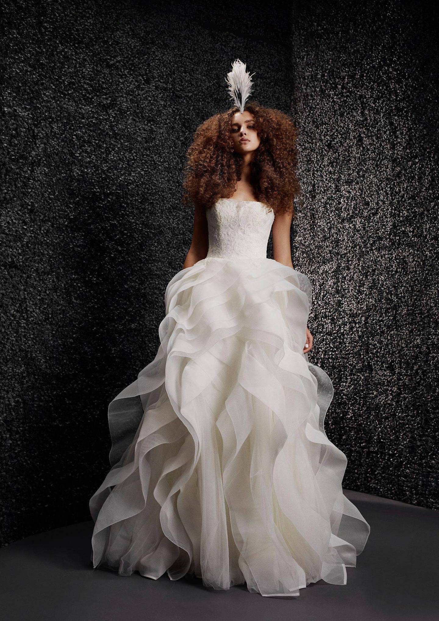 VERA WANG BRIDE和 PRONOVIAS 宝诺雅集团强强联手发布首个婚纱系列 - 3