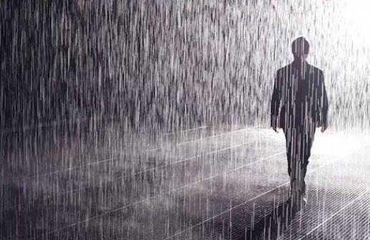 清华贫困生的匿名自白看哭上亿人：“因为自己淋过雨，所以想给别人撑一把伞。” - 1