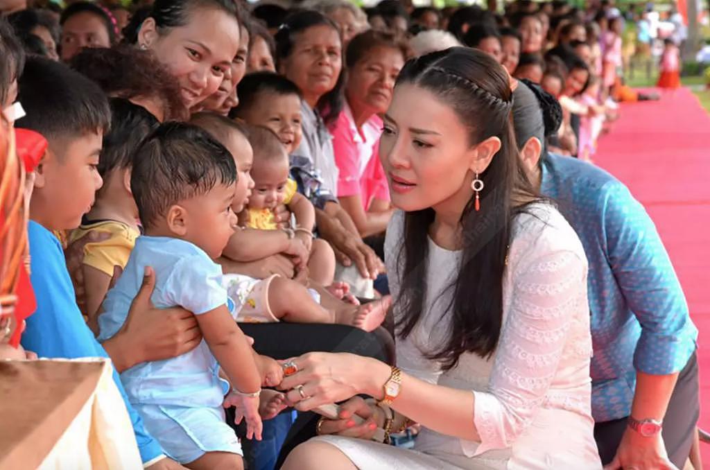 泰国最优秀的长公主生死未卜？泰国王室宫斗惨输的女性们 - 134