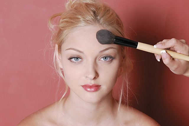一步一步教你学化妆 能让你变美的化妆小技巧 - 4