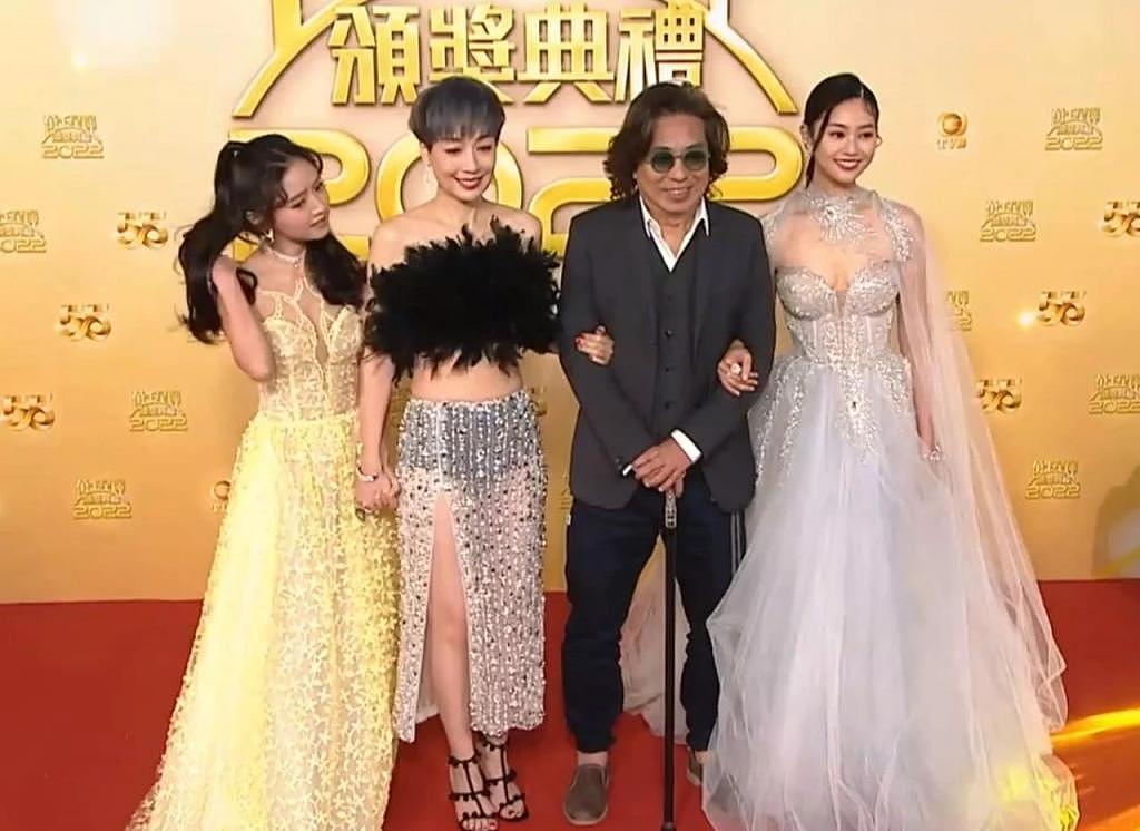 TVB 颁奖礼红毯：尽管气温下降，女演员却一个比一个敢穿 - 7