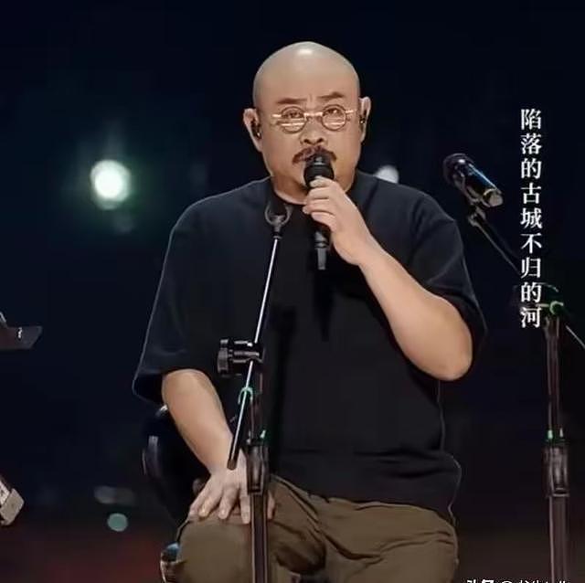 真低俗还是假专业？一场演唱会，揭开刀郎真实处境，难怪他们力挺 - 5