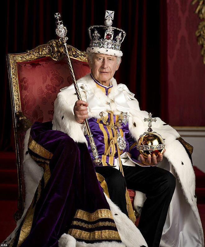 英王加冕照细节：安妮公主会被重用 凯特换裙子 - 2