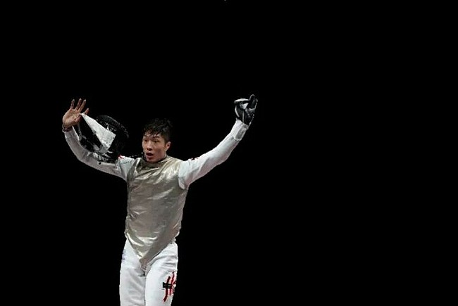 林郑月娥祝贺张家朗在东京奥运会勇夺金牌 - 1