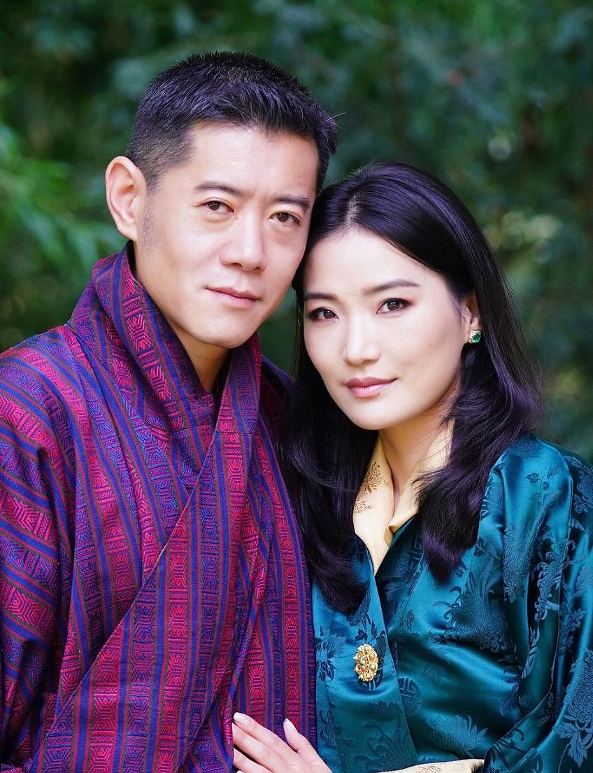 亚洲颜值天花板的不丹王室，一生爱一人的故事是真的吗 - 132
