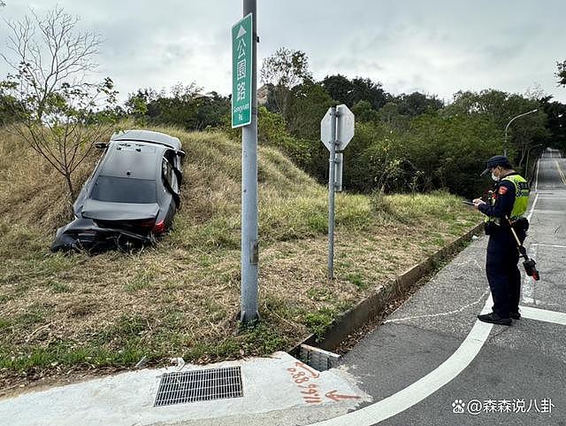 何润东遭遇意外车祸，180 万跑车被撞，同车乘客已送医 - 7