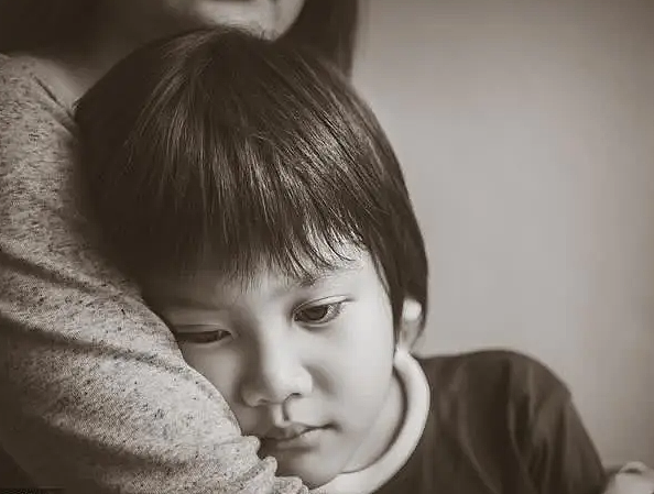 中国抑郁症患病率超6.9%，如何防止孩子患病?李玫瑾给出关键提醒 - 3