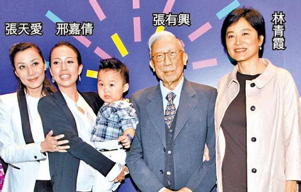 暗恋梅艳芳，娶 Top 名模，这位“香港最帅警察”串起了一个名流圈 - 102