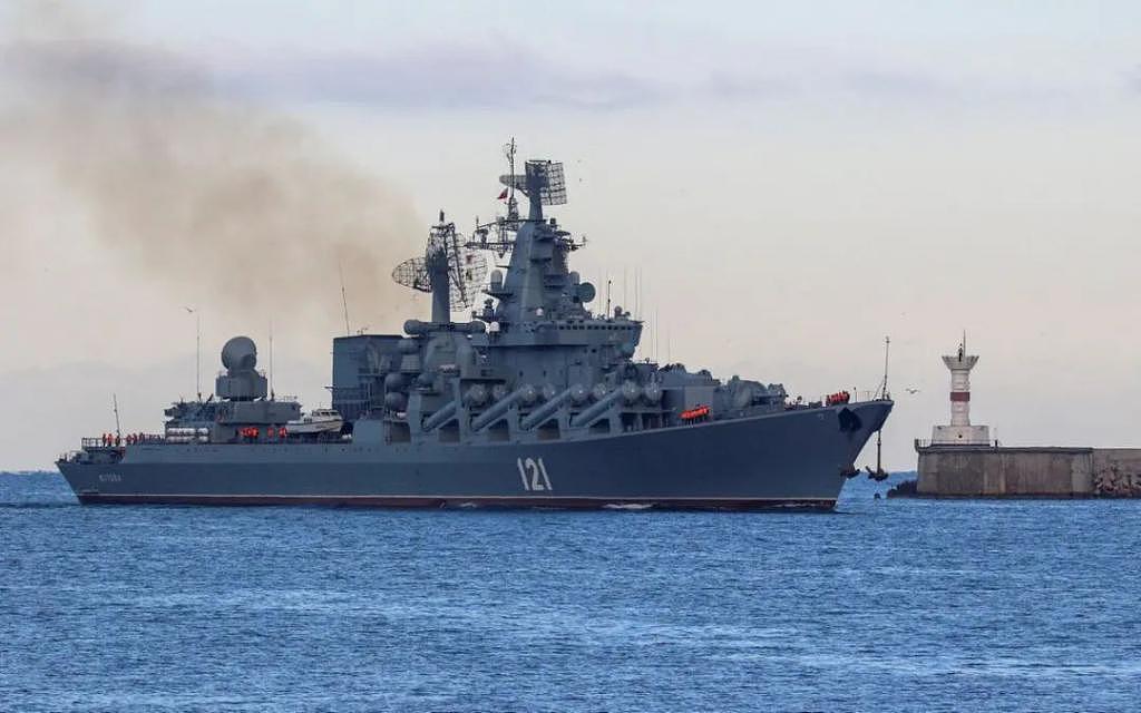 俄黑海舰队旗舰遭导弹重创全员弃舰？雪上加霜的俄海军太难了 - 5