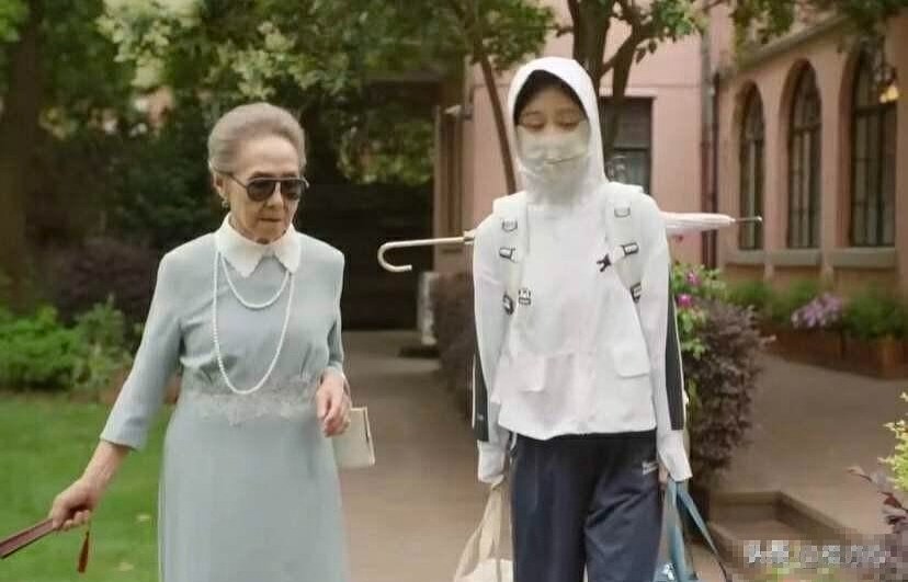当86岁吴彦姝、61岁何赛飞撞上32岁杨紫，才发现，美真的无关年龄 - 32
