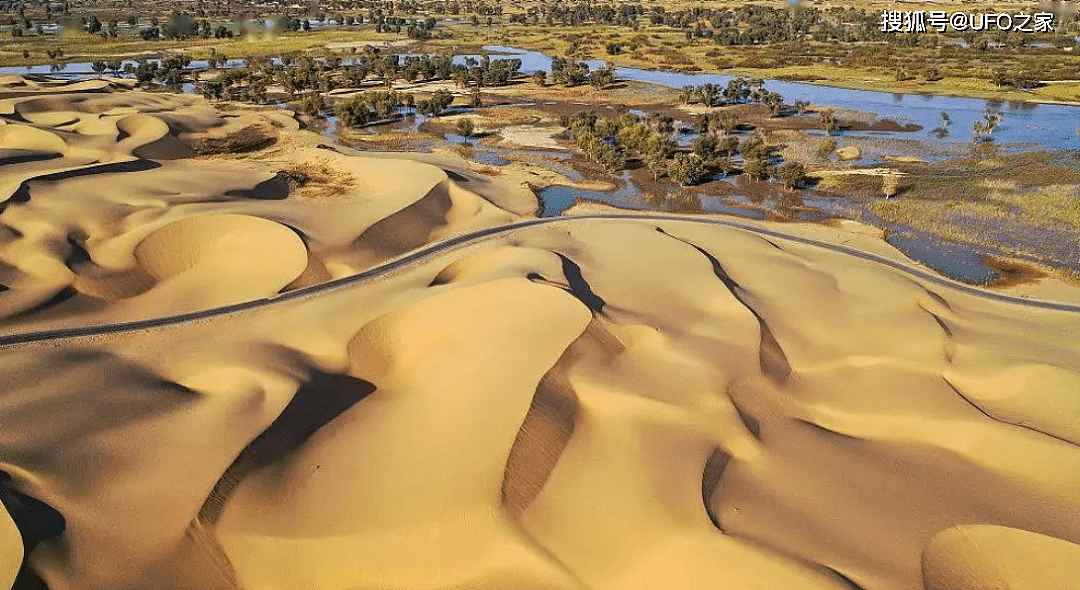 撒哈拉沙漠到底有多深？如果挖空沙子，下面会出现什么？ - 8
