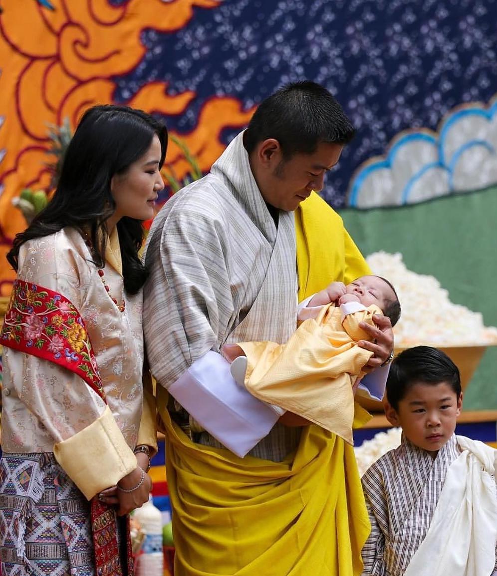 亚洲颜值天花板的不丹王室，一生爱一人的故事是真的吗 - 96