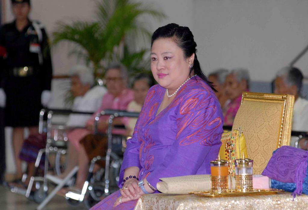 泰国最优秀的长公主生死未卜？泰国王室宫斗惨输的女性们 - 36