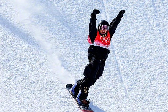 17岁苏翊鸣创造历史拿下冬奥会银牌！穿滑雪服大爆火，霸气双杀 - 6