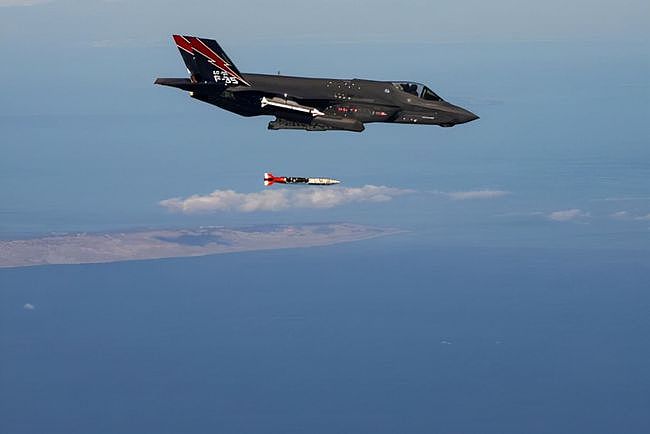 F-35战机充当战术核武器平台，用于打击俄核系统！奈何飞机不给力 - 4