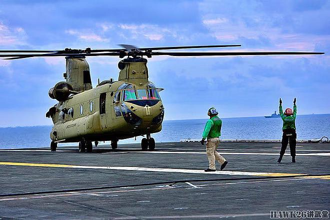 “支奴干”直升机降落在航母上 驻韩美军演练紧急情况的着舰作业 - 15