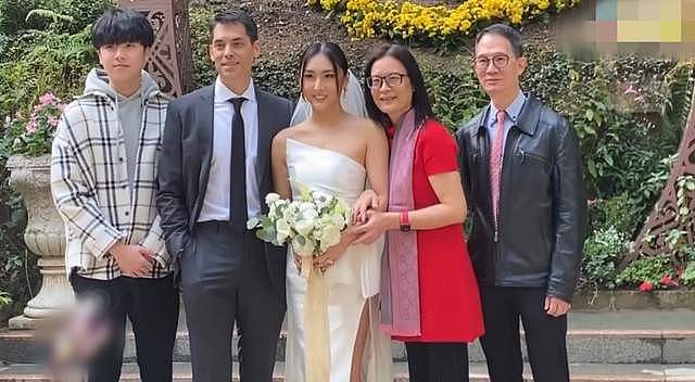 26岁TVB主持人官宣结婚！低调嫁给美日混血老公，当众热吻好幸福 - 7