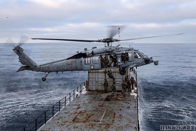 美国海岸警卫队如此凶残？直升机登船训练演习 堪比别国特种部队 - 4