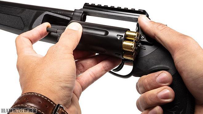 陶鲁斯公司推出“家庭卫士”双口径转轮手枪 超长枪管 可发射霰弹 - 6