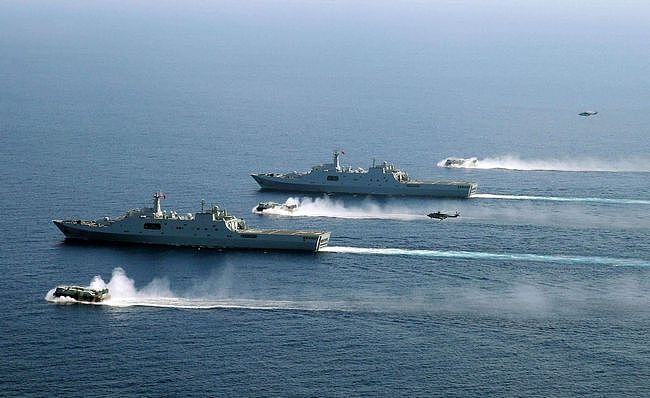 075二号舰定名广西，或将加入东海舰队，开启登陆作战新时代 - 6