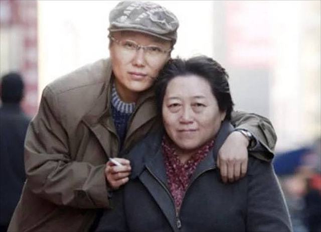王小波去世后，李银河与司机谈“跨性别恋爱”，领养孩子组家庭 - 7