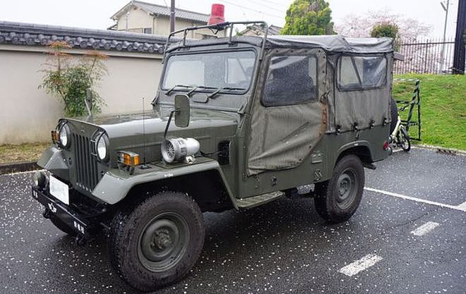 八十年代初，七个不同国家的军用吉普车，有五个型号至今仍在服役 - 14