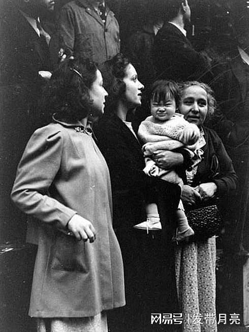 1938年美国华人妇女在纽约举行抗日示威活动，募集抗日资金 - 7