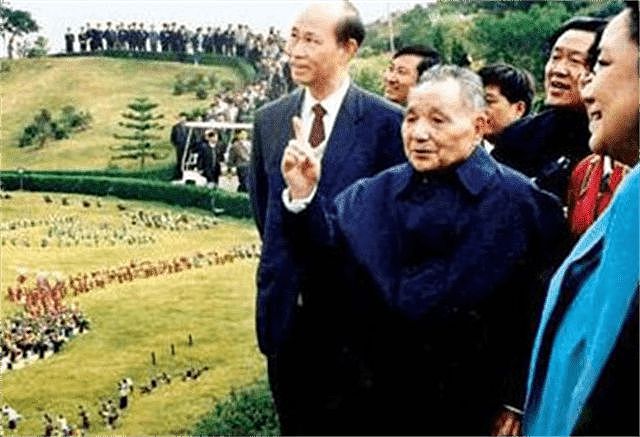 1999年中方访美，签协议时屡遭刁难，朱镕基怒言：要谈就来北京！ - 4