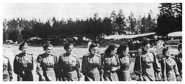 苏联女兵没穿衣服集合，遭他人嘲笑，团长一番话让众人脸红不已 - 1