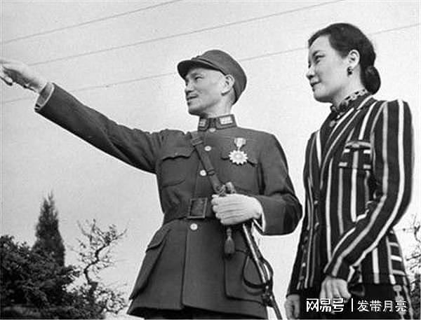 他拒绝娶宋美龄，辞去黄埔军校校长，江山和美人通通让给了蒋介石 - 4