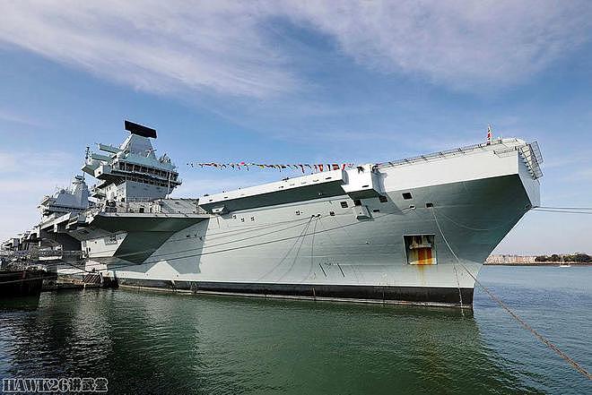 朴茨茅斯皇家海军基地鸣放礼炮 庆祝英国女王生日 众军舰悬挂满旗 - 4
