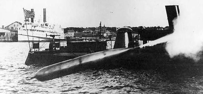 日德兰海战的一枚鱼雷，不打敌舰却在远航，时至今日还在大海航行 - 5