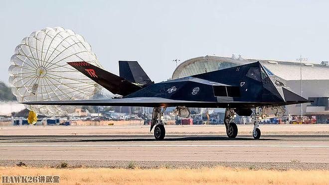 F-117A隐形战机退而不休 特殊性能让美军难以割舍 将飞行到2034年 - 1