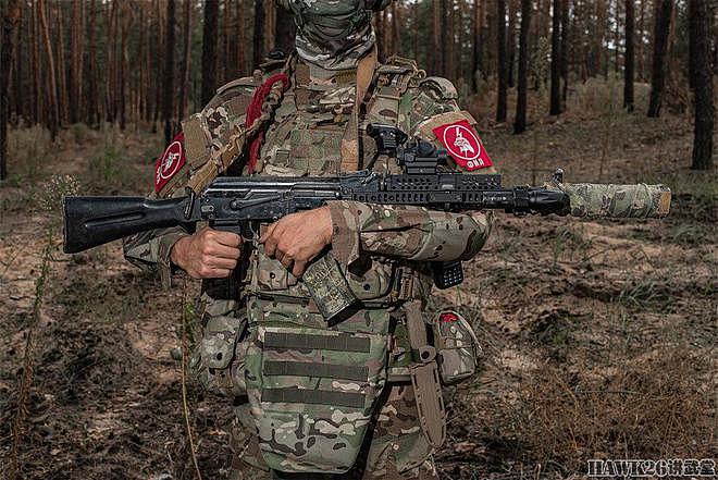 解读：卡拉什尼科夫公司摄影展 俄军前线士兵如何改装自己的武器 - 31