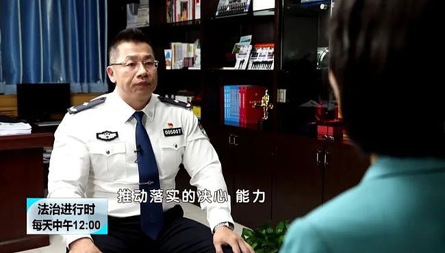 中国警察版巨石强森上线，撑爆白衬衫的美好肉体藏不住了！！ - 15