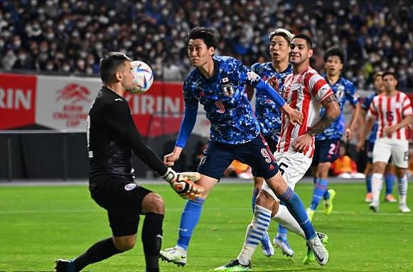 4-1！2-2！亚洲足坛刺激一夜：日本大胜世界杯劲旅，韩国补时绝平 - 1