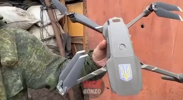 俄国向乌克兰战场投入新装备，对付乌军无人机，使用新型激光武器 - 1