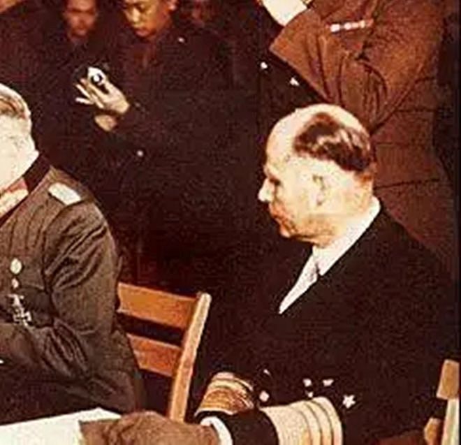 代表纳粹签署投降书的三名将军结局如何？1945年5月7日德国投降 - 13