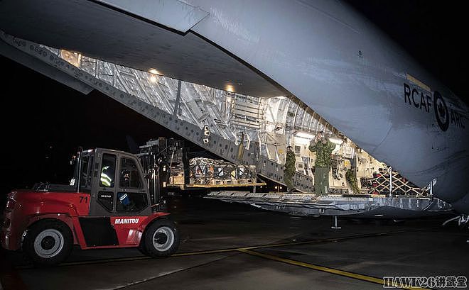 加拿大空军CC-177运输机为乌克兰运送武器装备 属于是千里送鹅毛 - 5