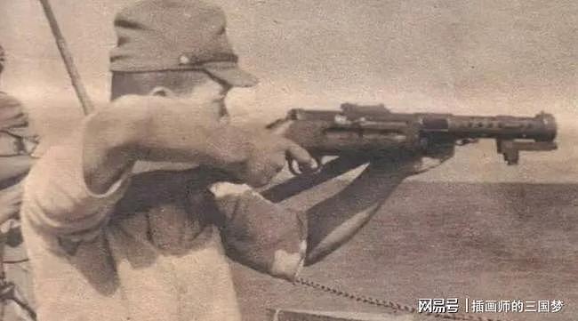 能挂刺刀的冲锋枪见过没有？二战最差冲锋枪，日本百式冲锋枪 - 6