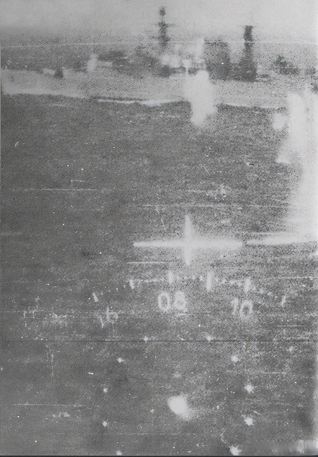 老照片：被击沉的4150吨英国军舰，惨胜如败的荣耀 - 7