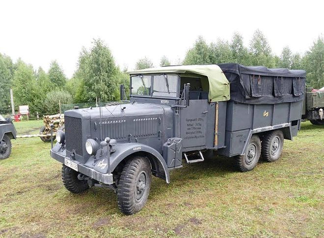 抗战期间，国内装备过的14种进口军用车辆 - 11