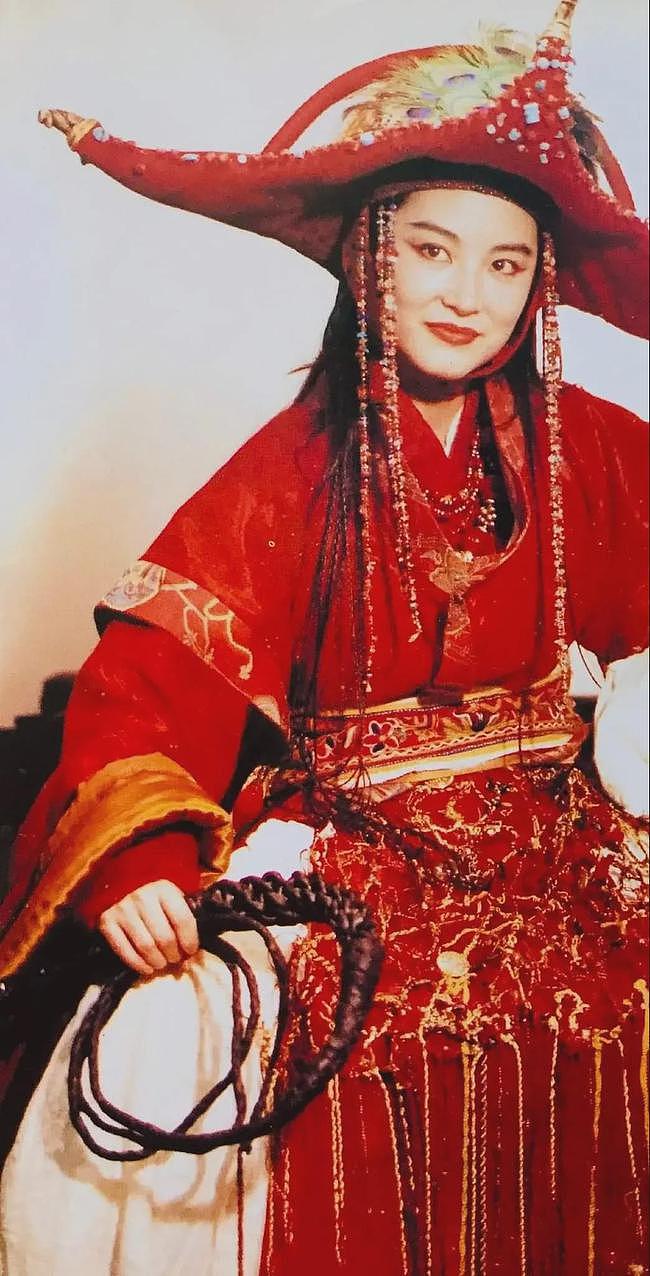 《第一炉香》成为她的绝唱…和田惠美的戏服曾那么惊艳 - 48